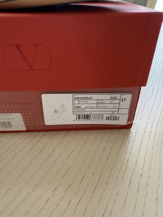 Сандали Valentino