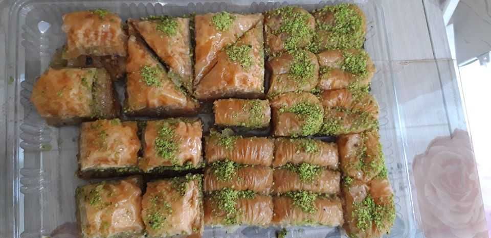 Баклава и толумби от Турция.