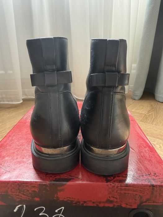 Ботинки Djovannia