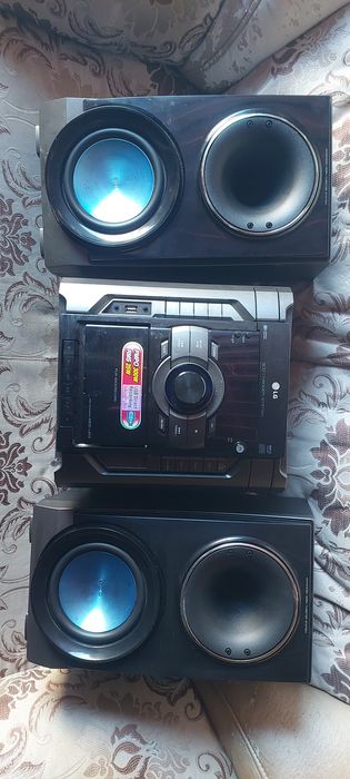 Продам музыкальный центр