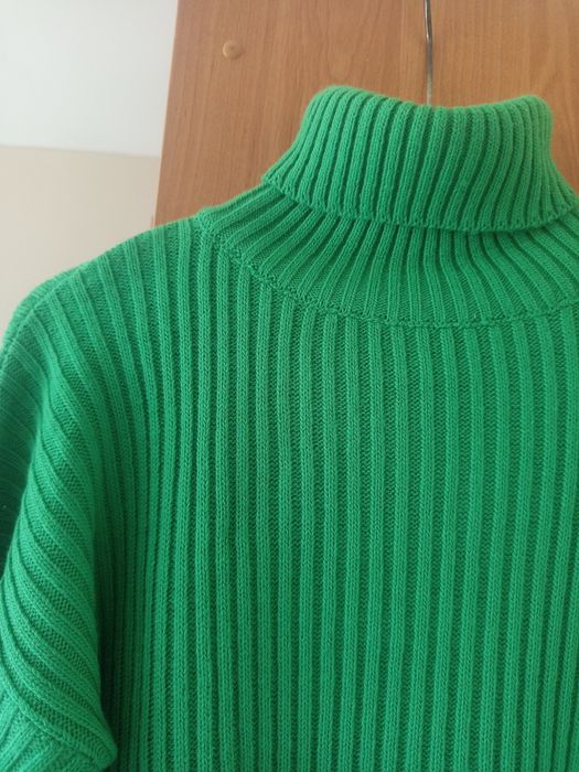 Дамски пуловер поло