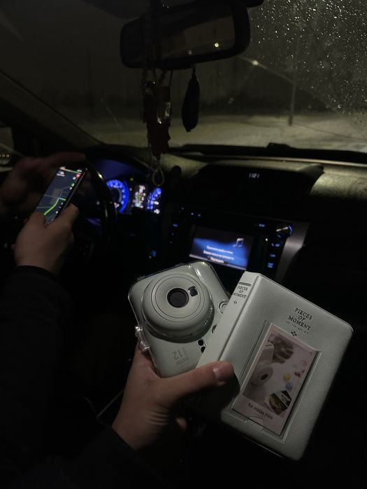 Фотоаппарат, компактный FUJIFILM INSTAX MINI 12