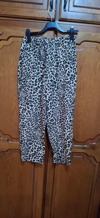 Pantaloni cu elemente tigrate