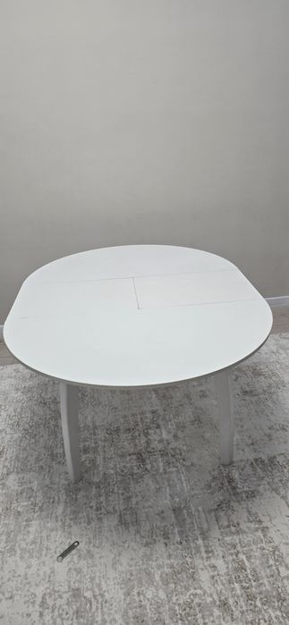 Кухонный круглый стол