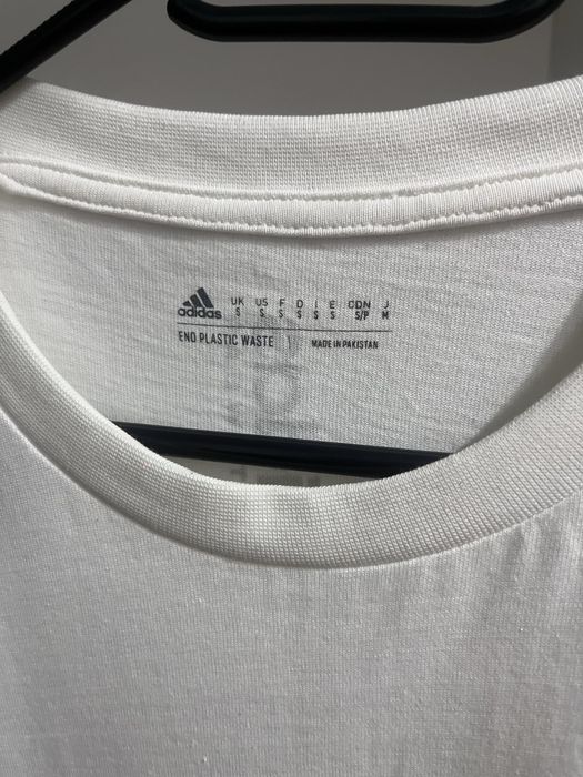 tricou alb adidas