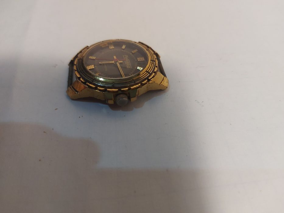 Наручные мужские часы механика