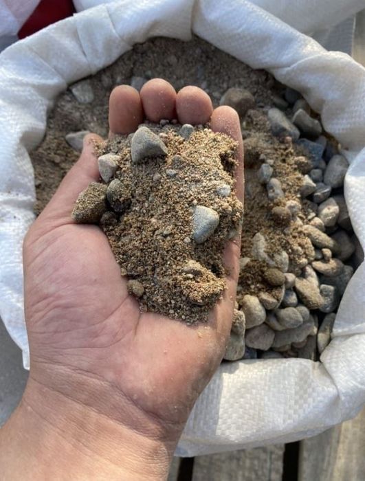 Отсев, песок, глина, щебень в мешках