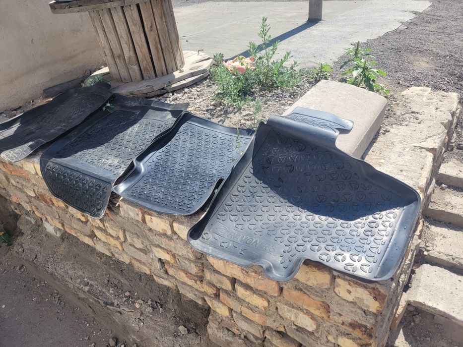 Полики на равон R3