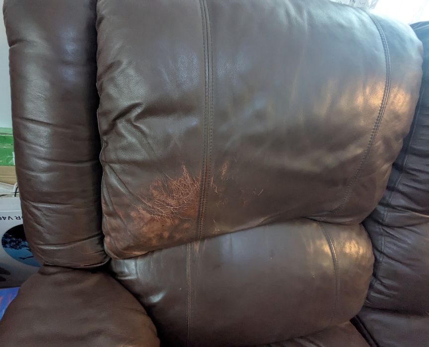 Диван от естествена кожа с релакс режим