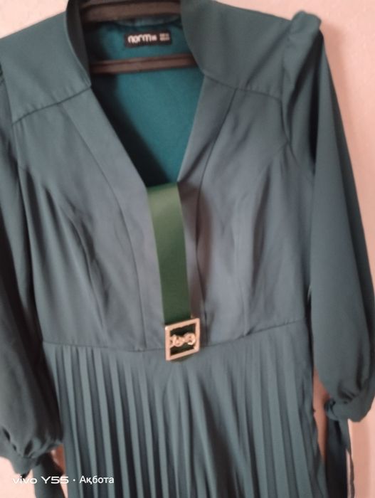 Платья  вечерние продам