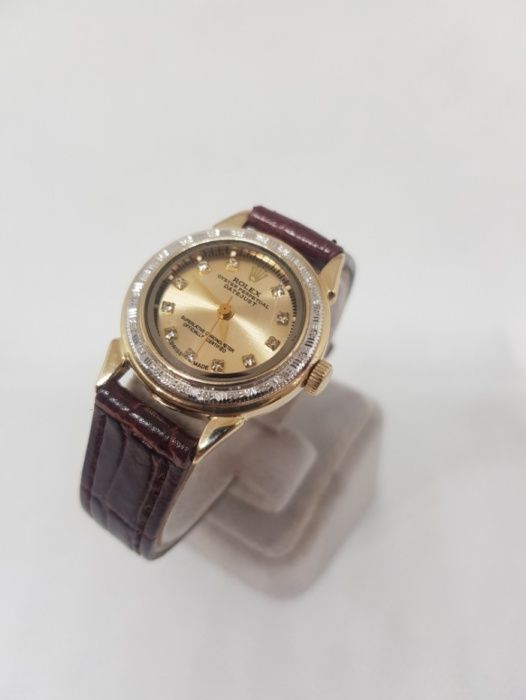 Женские золотые Rolex по доступной цене. Отличный вариант для подарка!