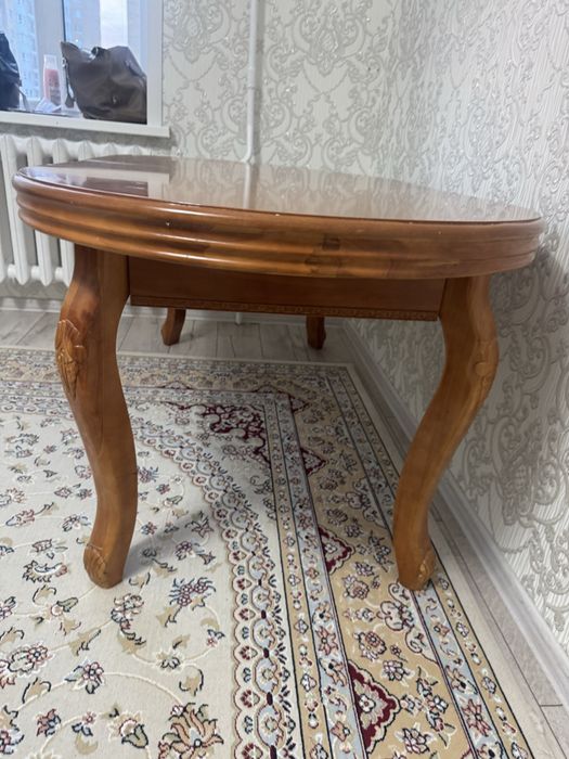 Продается стол раздвижной