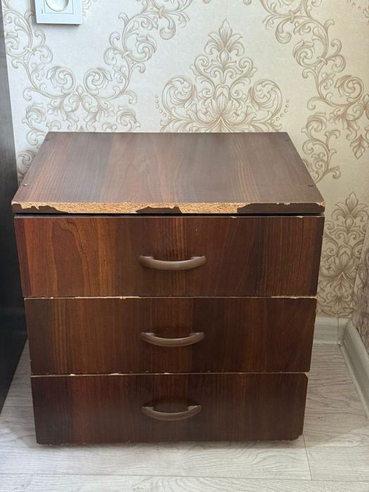 Холодельник стуль стулья