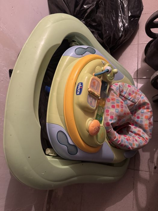Ходунки chicco, б/у, в отличном состоянии