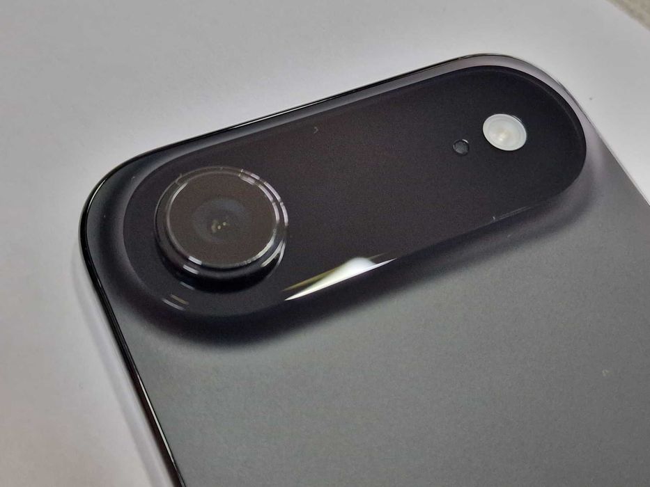 Apple iPhone Air 256GB / 100%