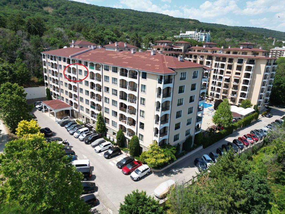 Продава се Двустаен апартамент в к.к. Златни пясъци - 68 кв.м за 743 €/кв.м - Снимка #1