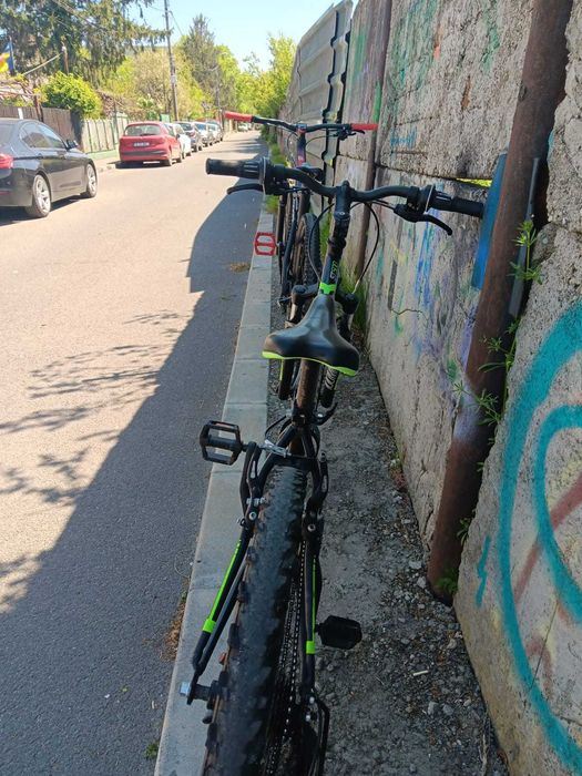 Bicicleta ST500 NEAGRA