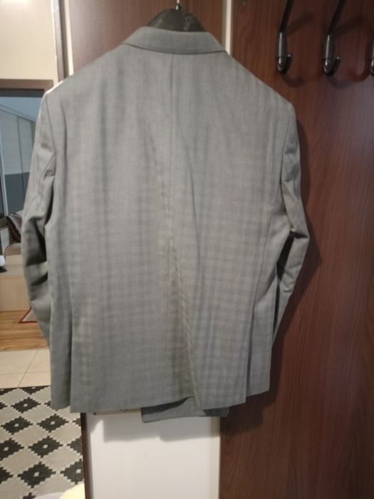 Costum pentru bărbați