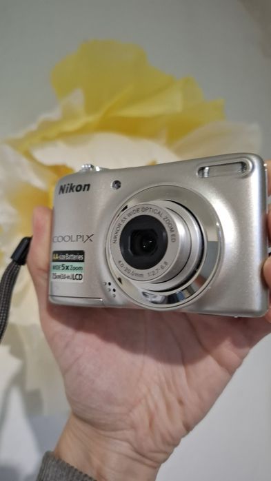 Компактен дигитален фотоапарат камера NIKON COOLPIX L25