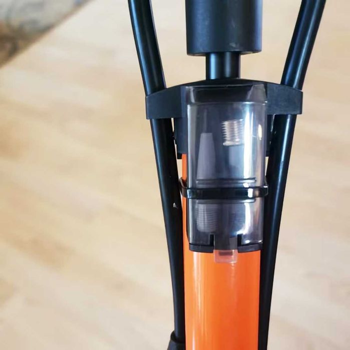 Ръчна помпа с манометър MARTAR, Стоманена, Сгъваема, 11 Bar / 160 PSI