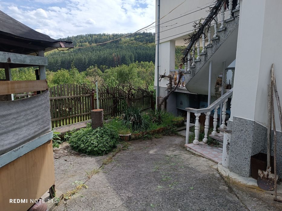 Вила в село Круша