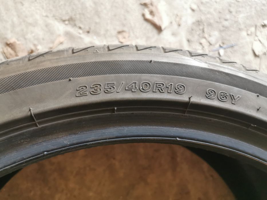 235 40 19 Гуми  Firestone