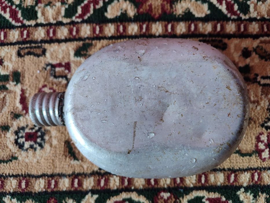 Фляшка су құятын