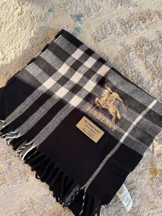 Шарф для зимы Burberry унисекс