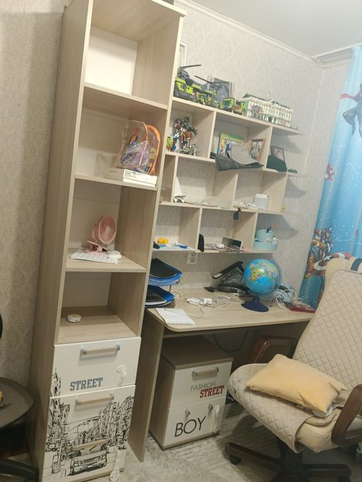 Продам шкаф, пенал, стол+тумба