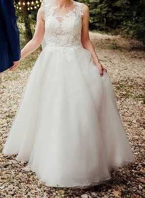 Rochie de mireasa, 1500 LEI (pret nou 6800 LEI)