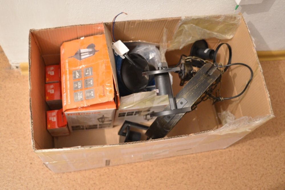 Люстра IRIADA E14*5*60W бронза, новая