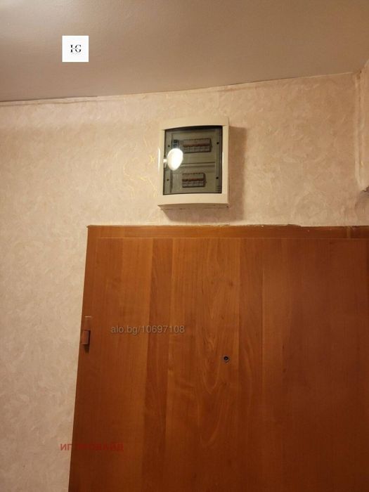 Дава се под наем Тристаен апартамент в Бургас, Възраждане - 108 кв.м за 459 € - Снимка #7