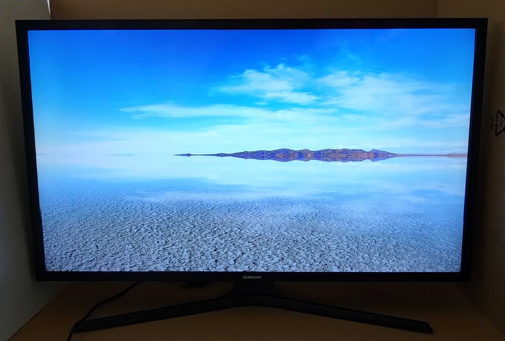 Телевизор SAMSUNG T32H390FEV