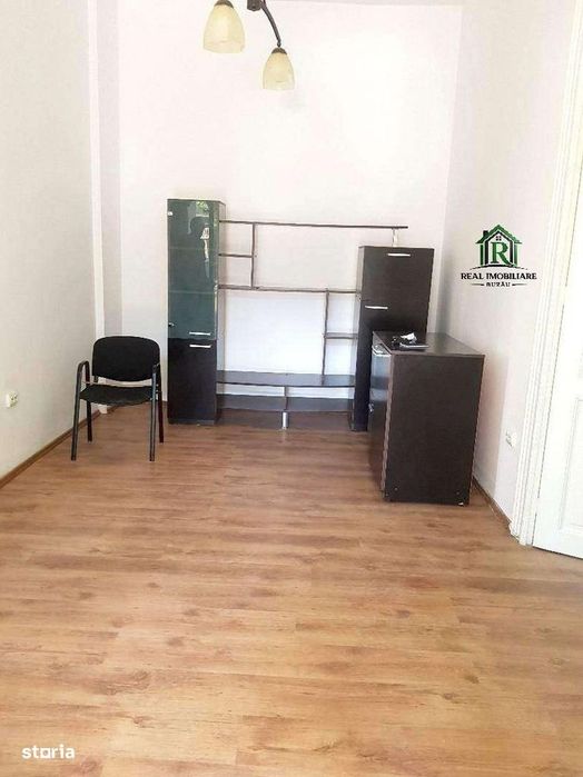 Casa si teren zona centrala - pretabil activitati comerciale !!