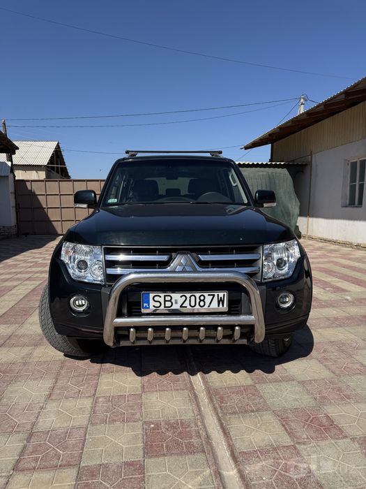 Mitsubishi Pajero 2010