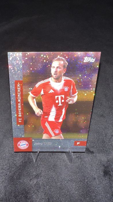 Harry Kane Bayern Topps 04/25 numerotat , 2 Rookie Carduri incluse