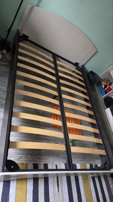 Продаем кровать двухспальную