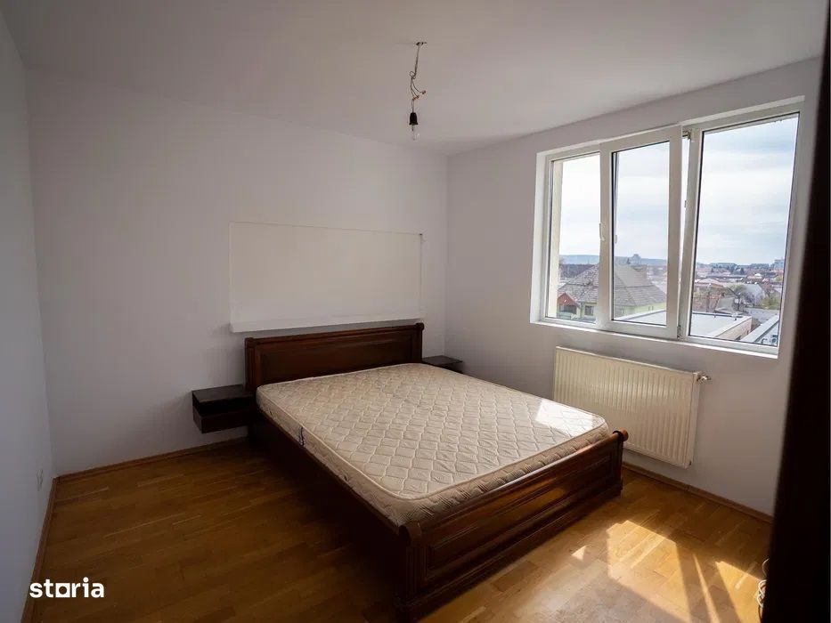 Semicentral - Inchiriere ap. 2 camere + loc de parcare - Str. Salciilo