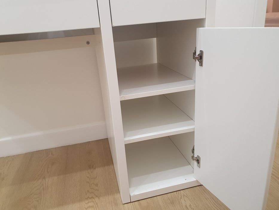 Продам стол письменный IKEA Микке