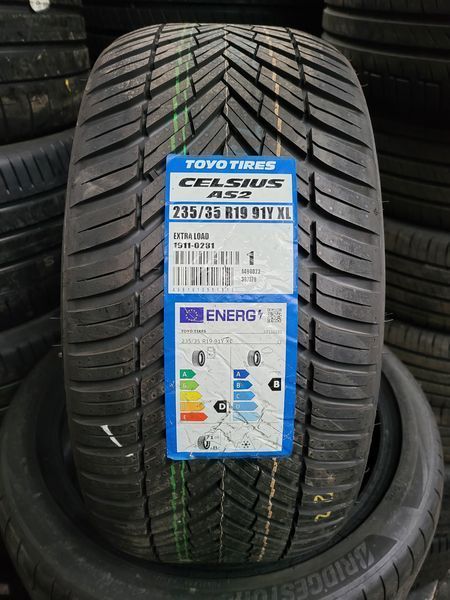 235/35/19 TOYO 4бр