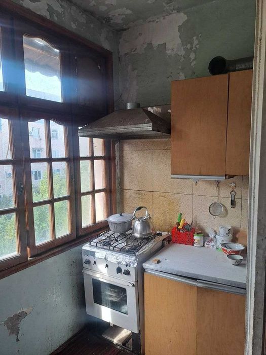 Продается квартира.ЮНУСАБАД - 18 КВАРТАЛ  Перекрёсток Сайрам 2\3\5