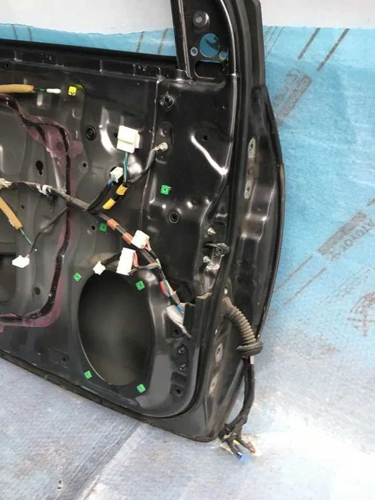 Предна лява врата за TOYOTA LAND CRUISER J200 2007/2015