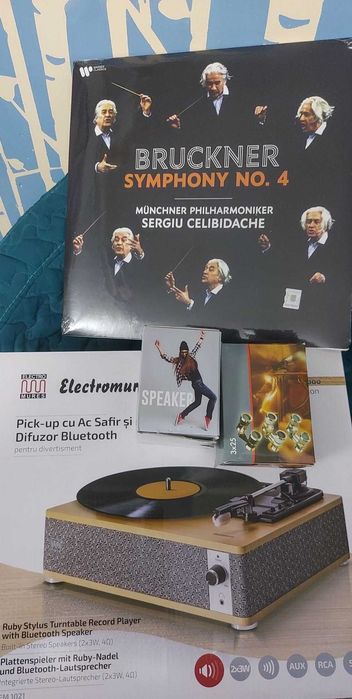 Pick-up, Electromures,  boxă Bluetooth Lunem, Binoclu de opera