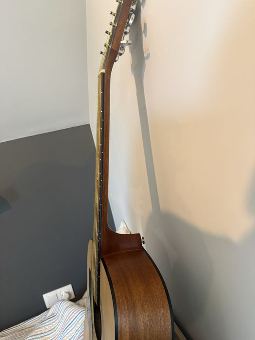 Ibanez акустична китара