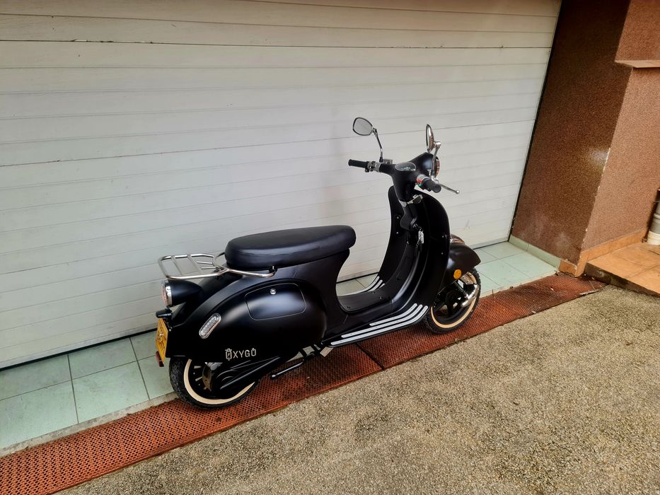 Vand/Schimb/Rate Scuter electric Retro