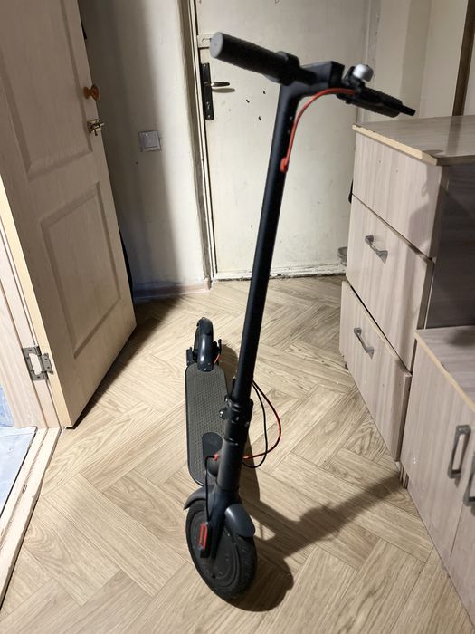электросамокат Xiaomi M365
