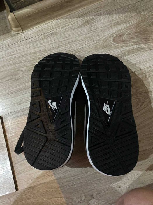 Мъжки маратонки Nike air max 42 номер