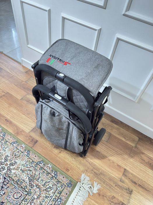 Коляска прогулочная в идеальном состоянии