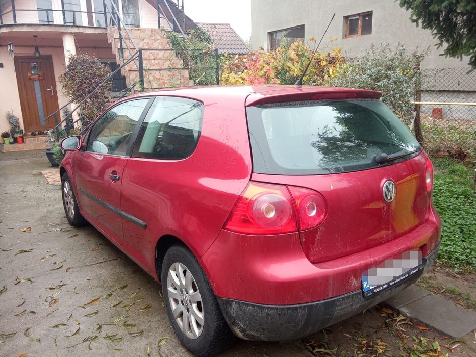 Vand VW Golf 5 1.6 benzina