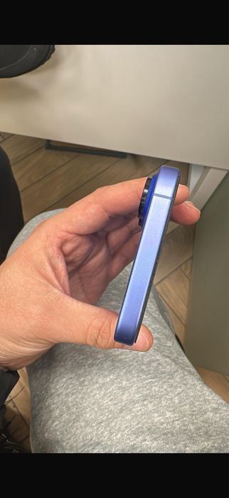 Продам Iphone 16, 128